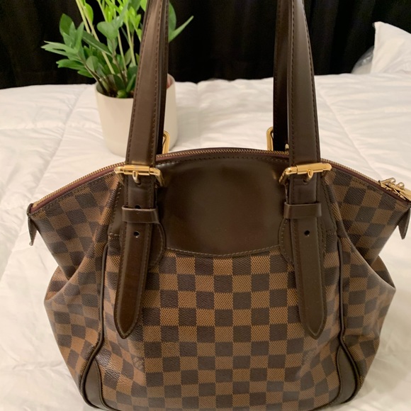 Vintage Luxury LOUIS Vuitton bag - Picture 5 of 9